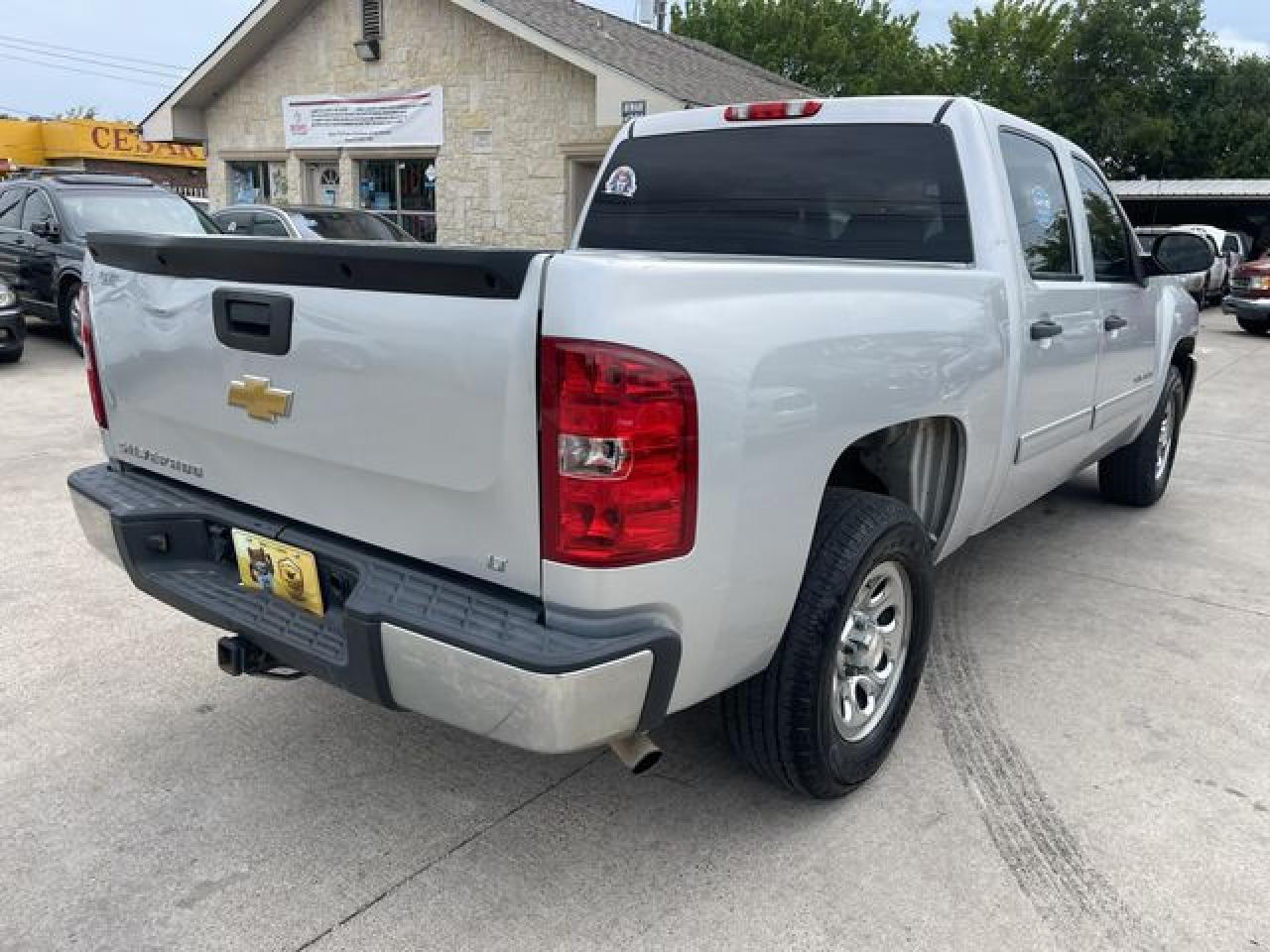 2013 Chevrolet Silverado C1500 Lt - Image 2