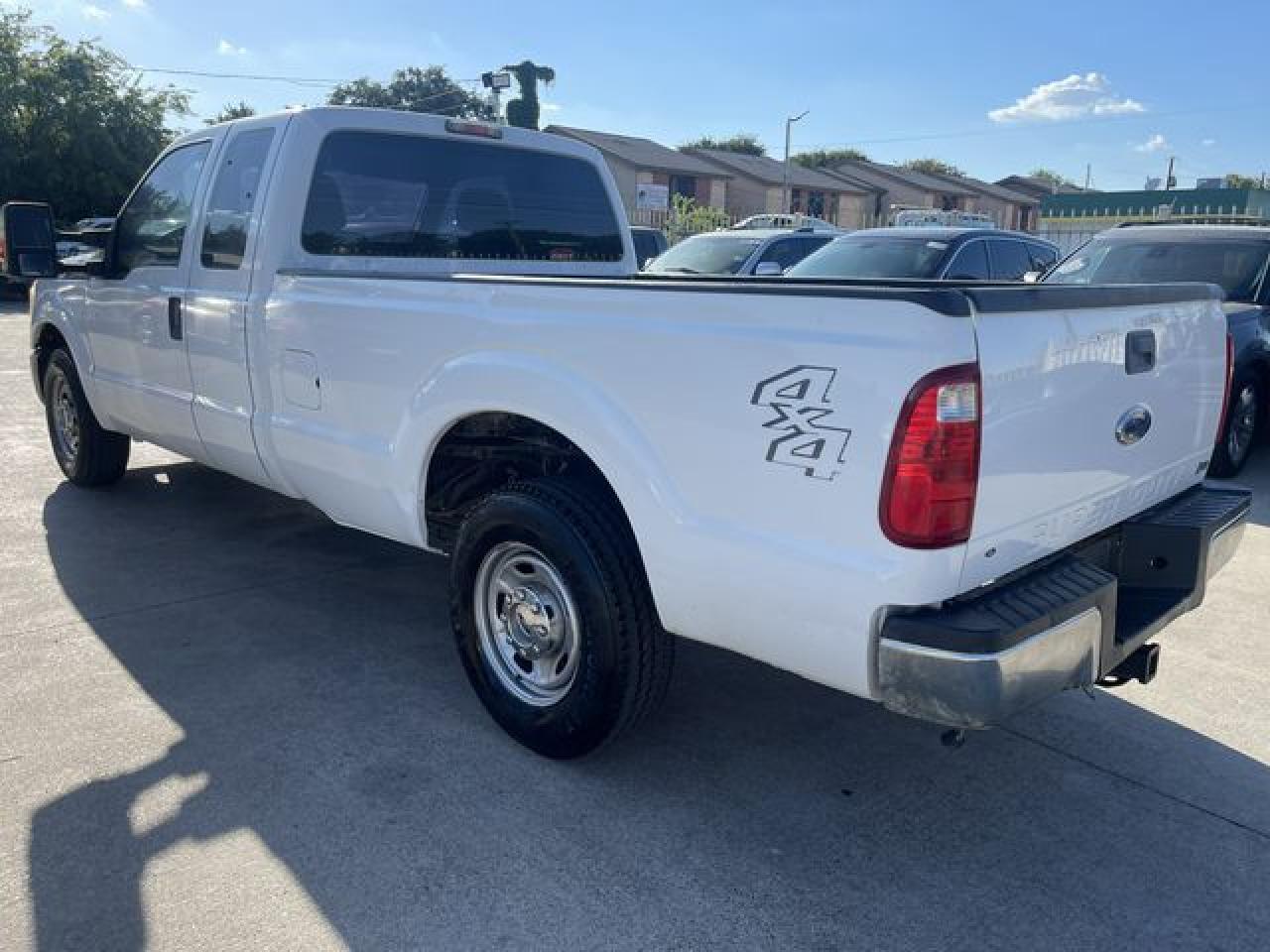 2011 Ford F250 Super Duty - Фото 2