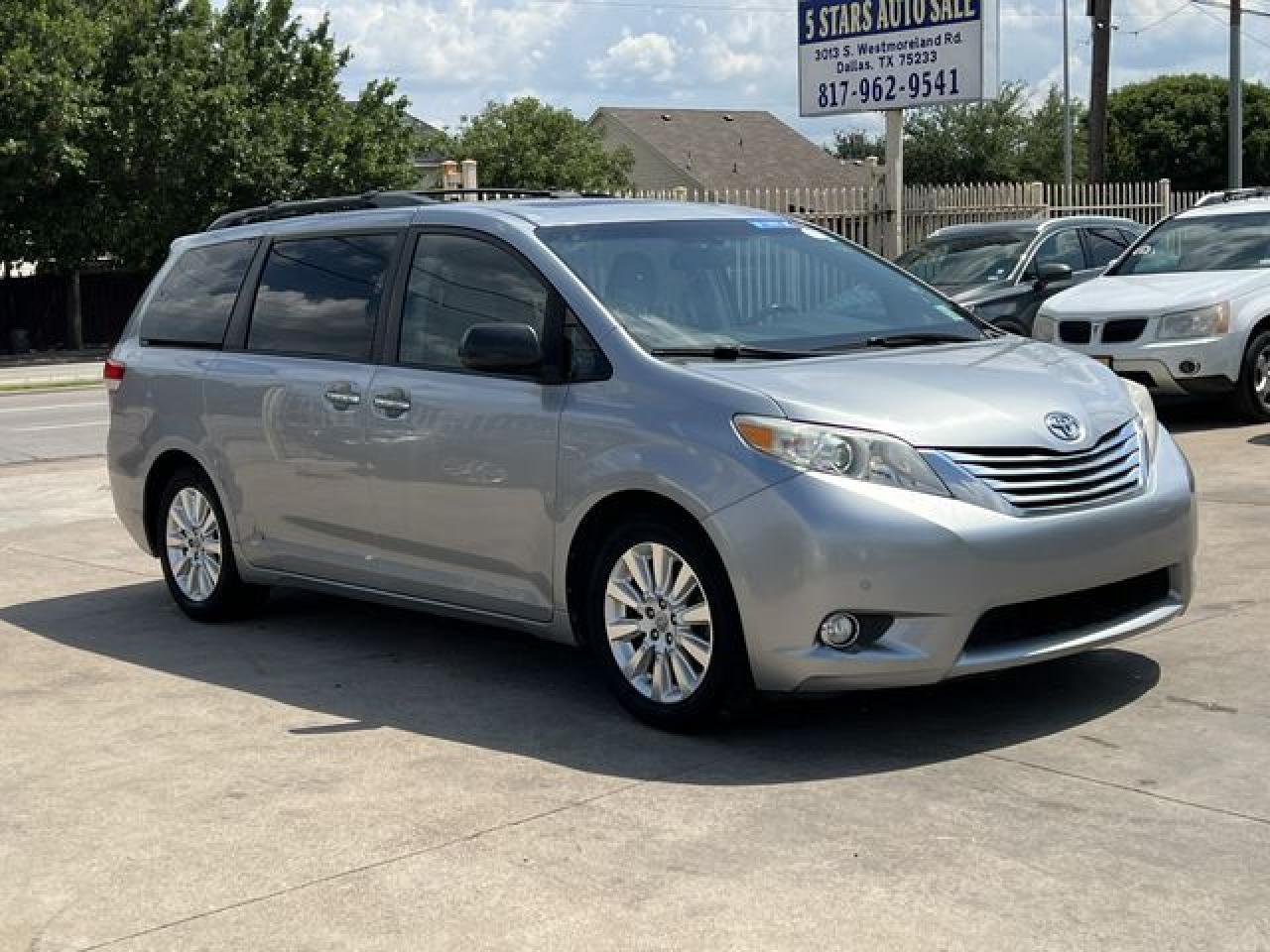 2011 Toyota Sienna Xle - Image 4