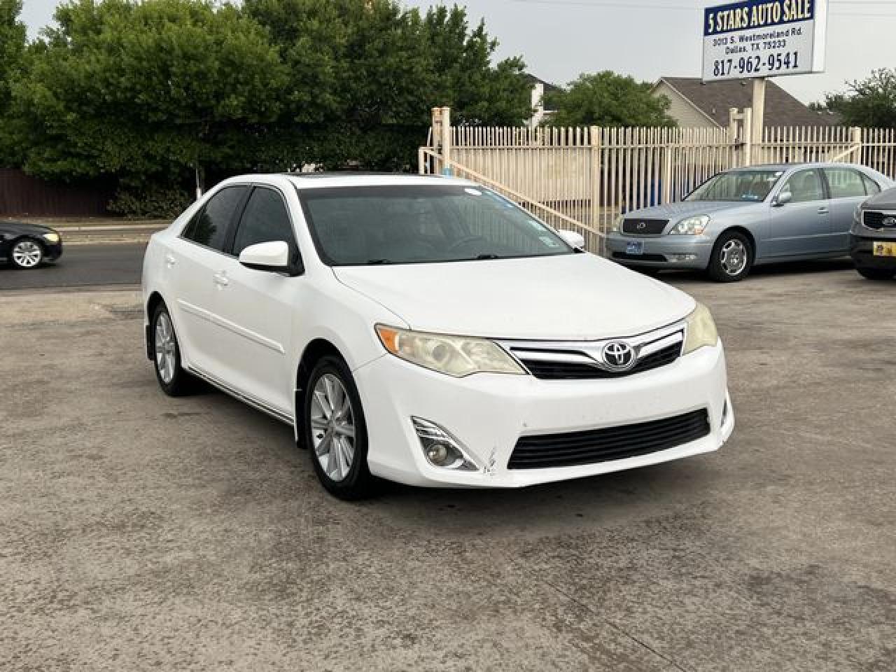 2013 Toyota Camry L - Фото 4