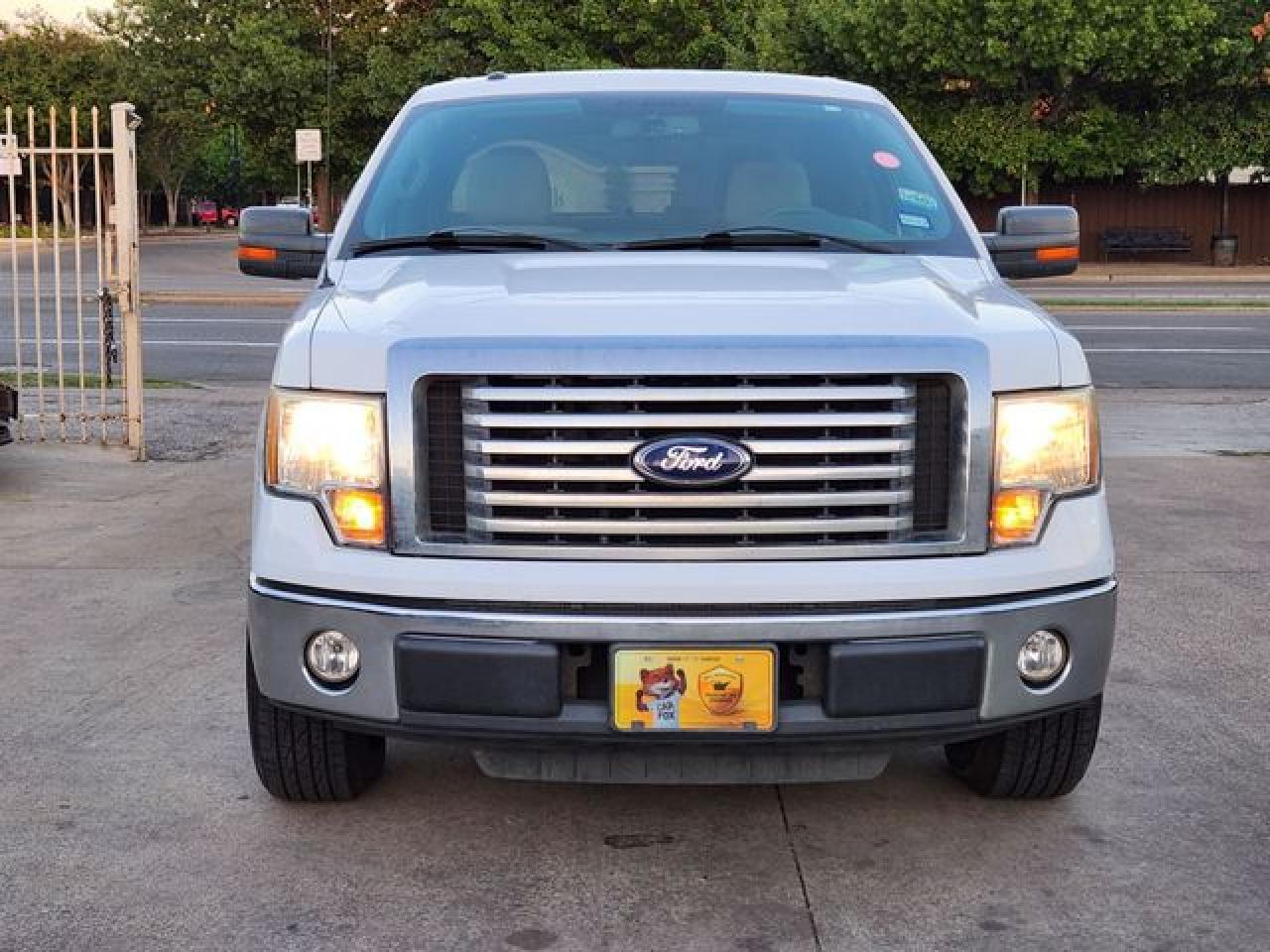 2010 Ford F150 Supercrew - Image 4