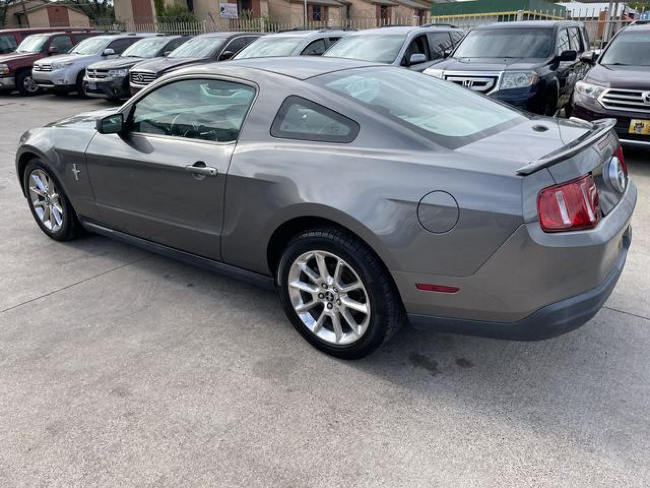 2010 Ford Mustang - Фото 5