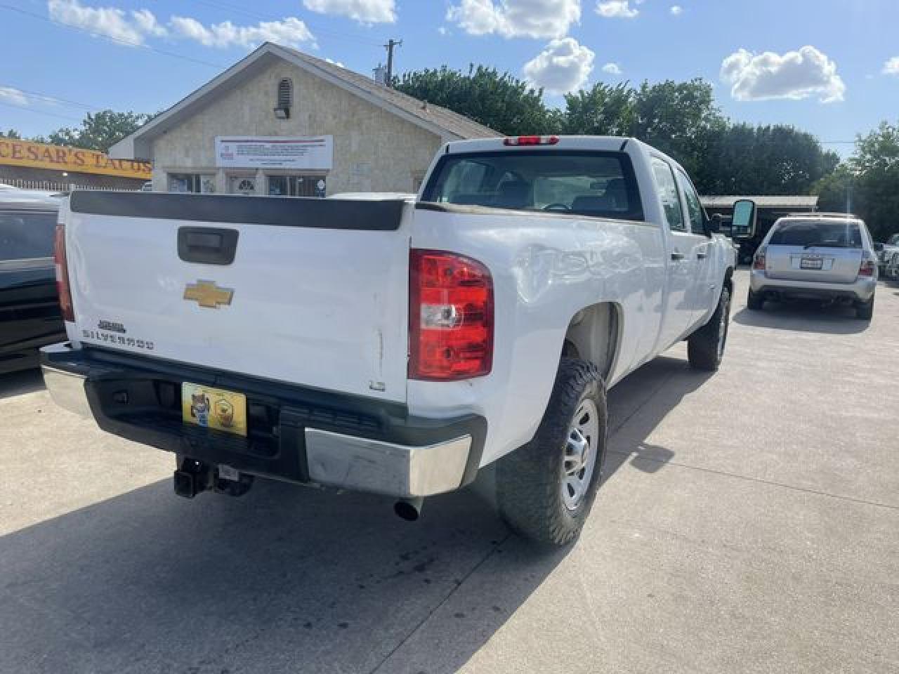 2012 Chevrolet Silverado C3500 - Фото 6