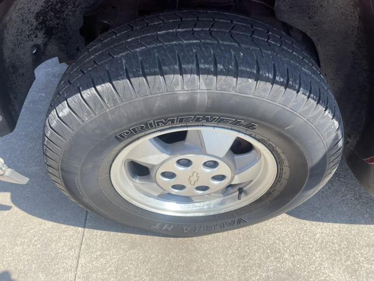 2001 Chevrolet Suburban C1500 - Фото 6