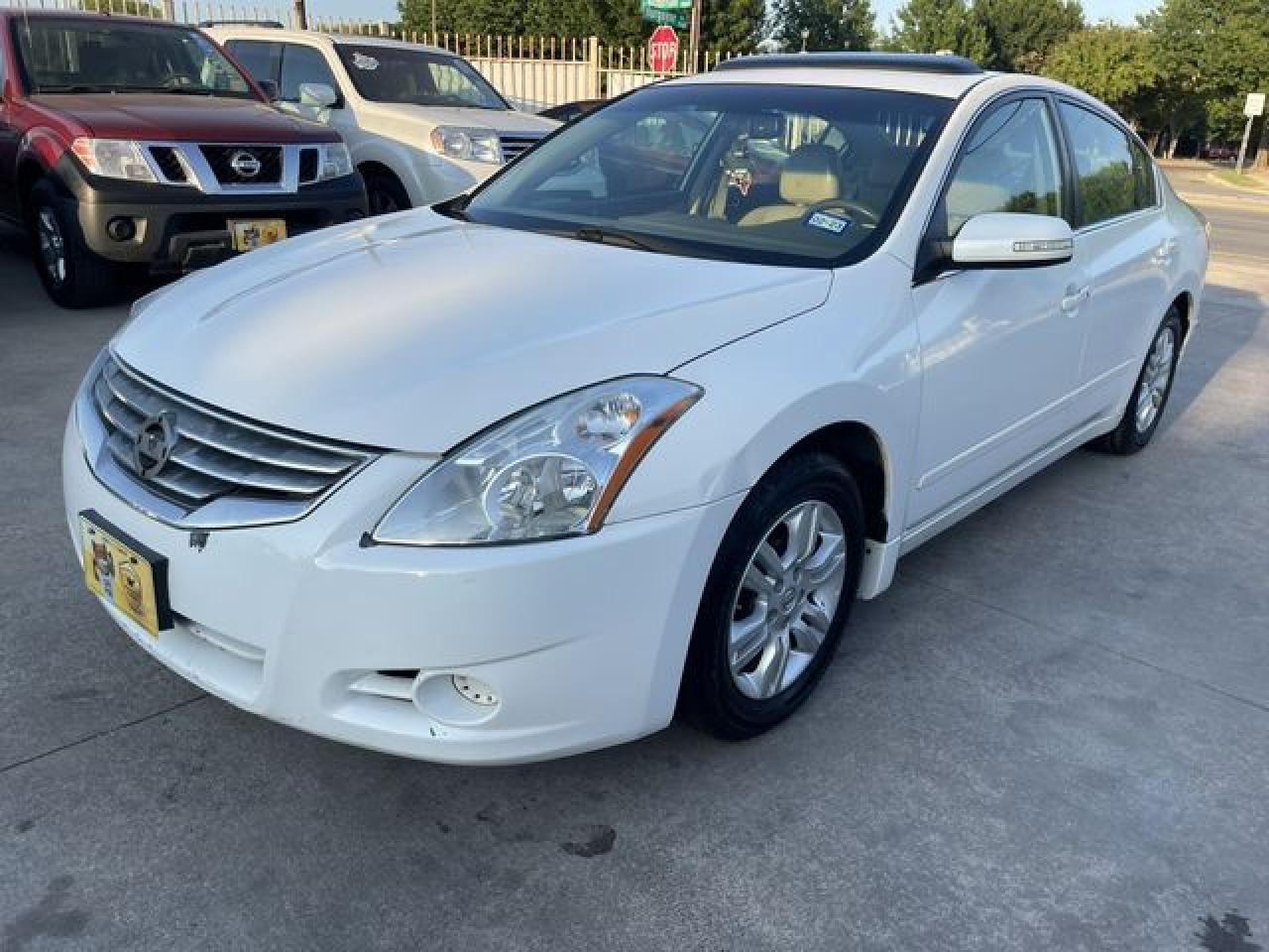 2012 Nissan Altima Base - Фото 2