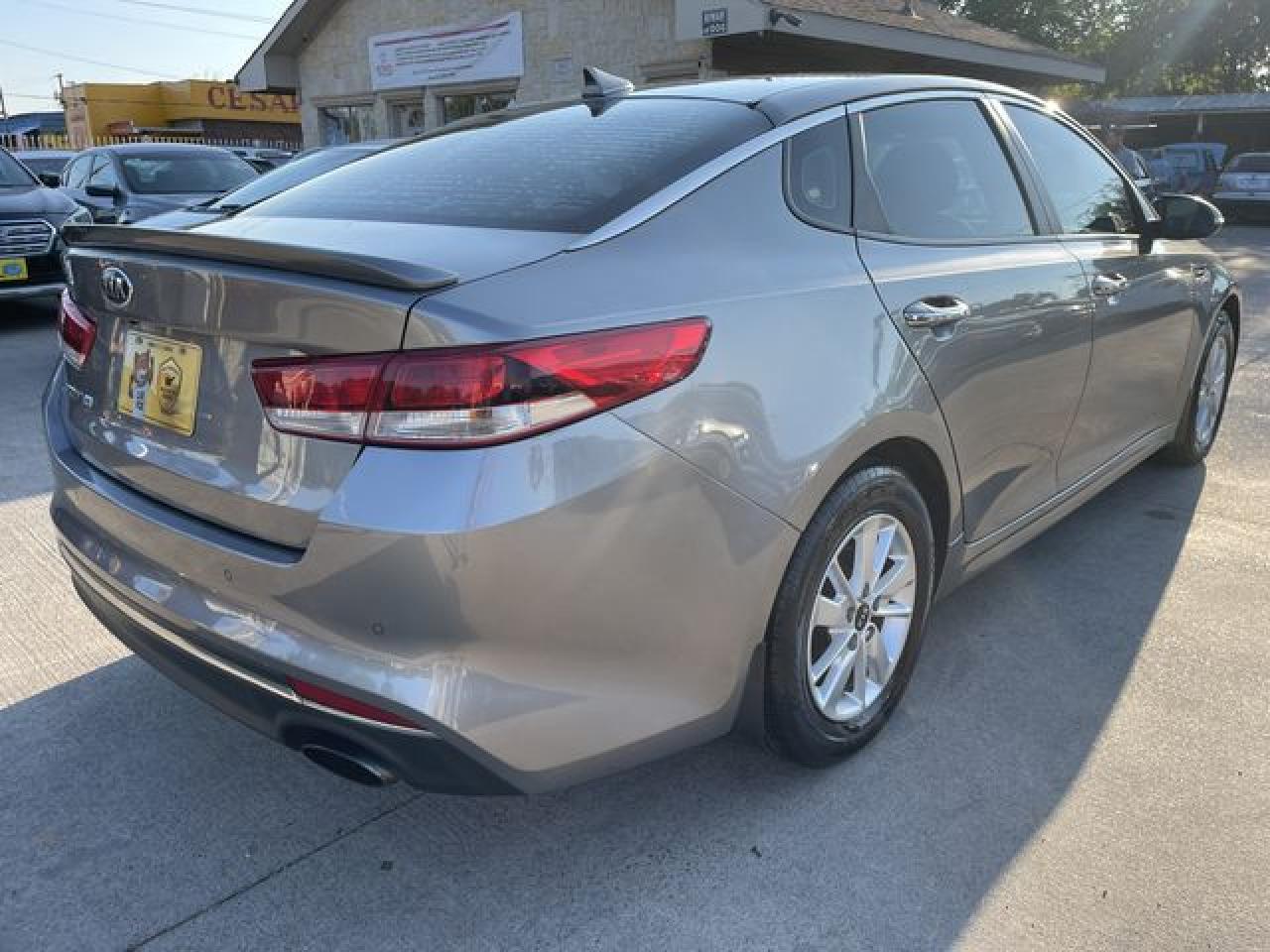 2018 Kia Optima Lx - Image 3