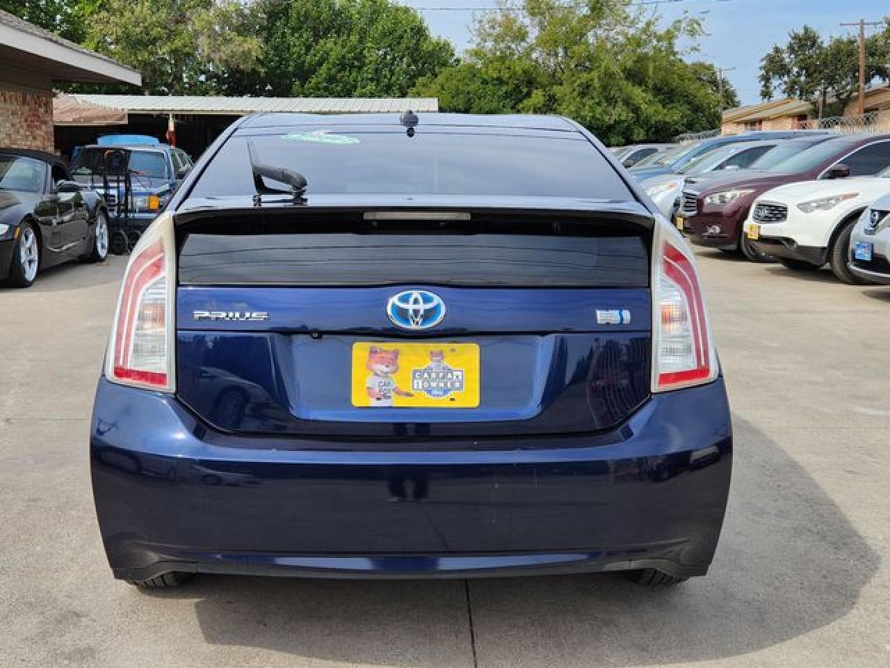 2014 Toyota Prius - Image 4