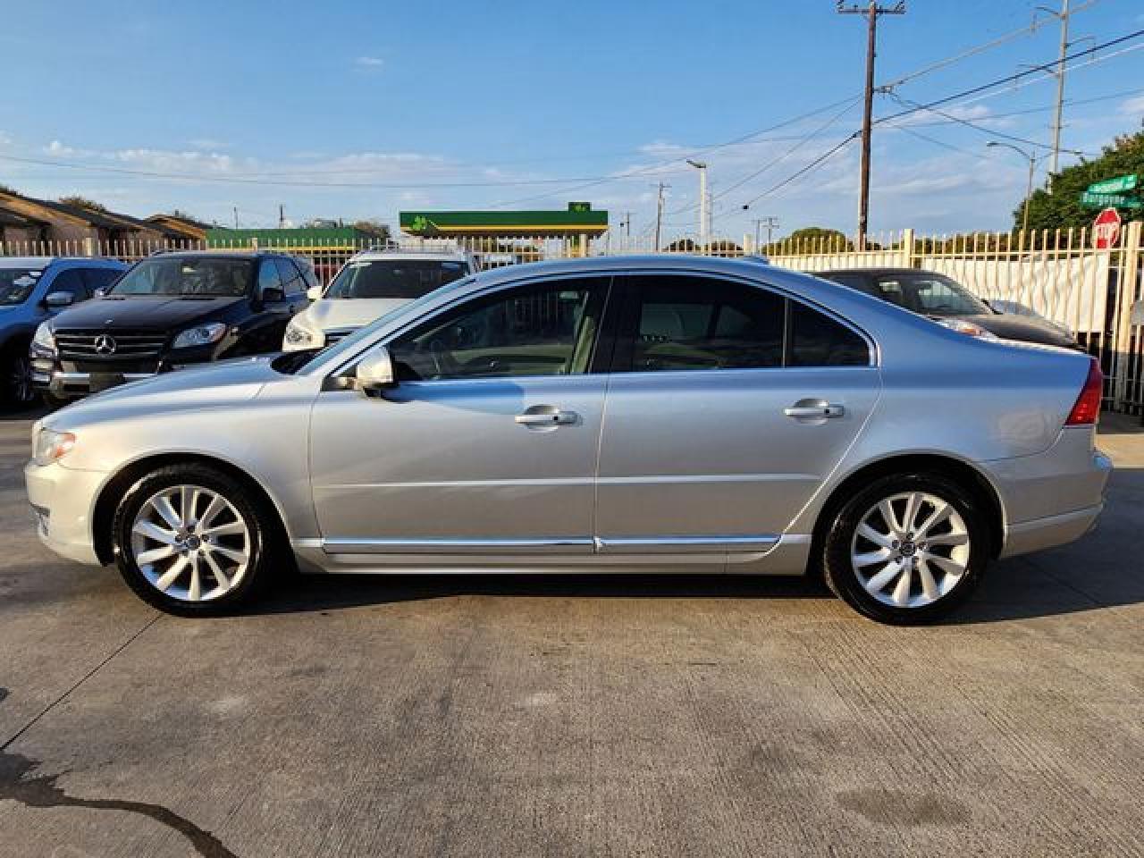 2015 Volvo S80 Premier - Image 6