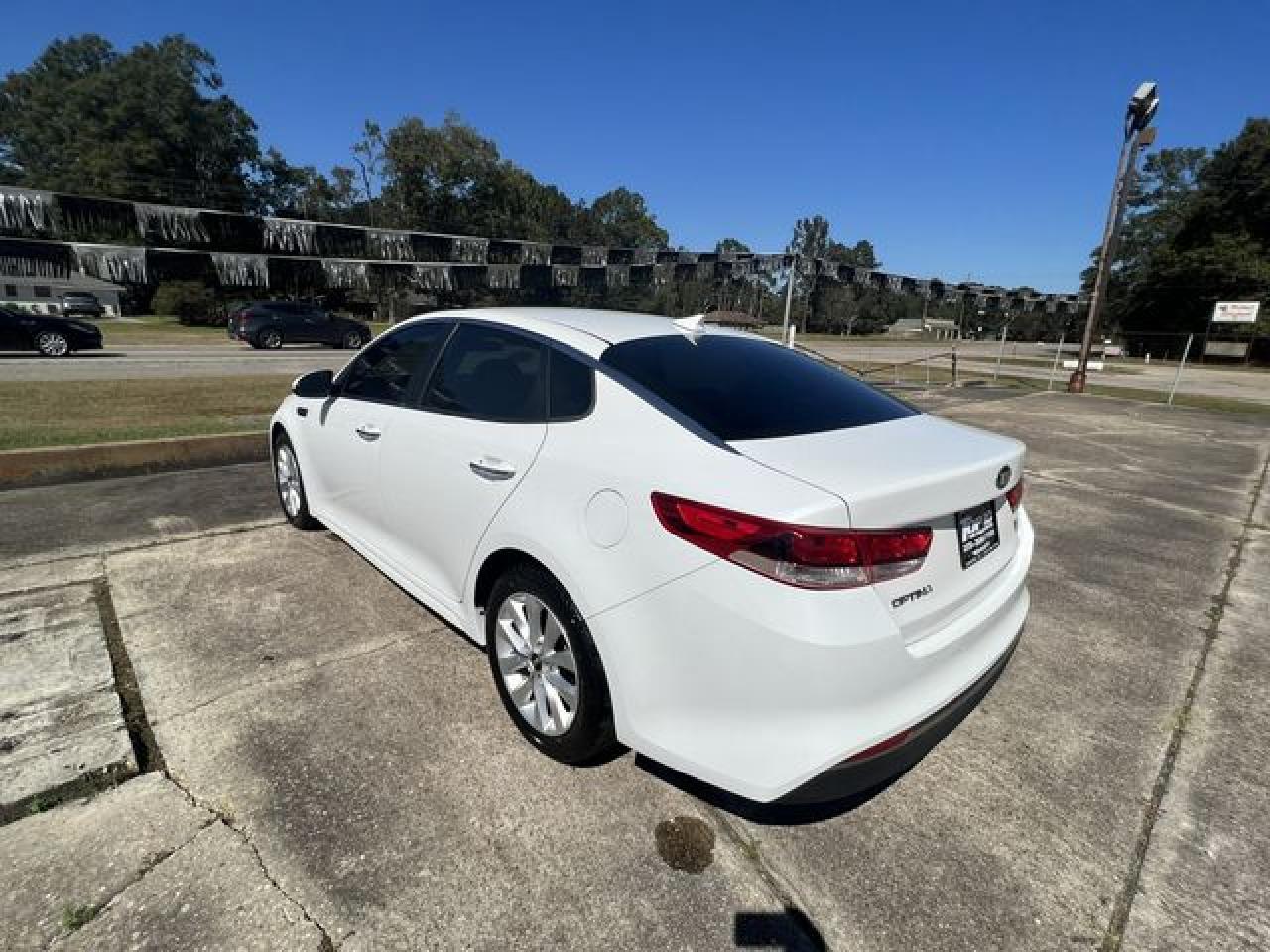 2016 Kia Optima Lx - Image 2