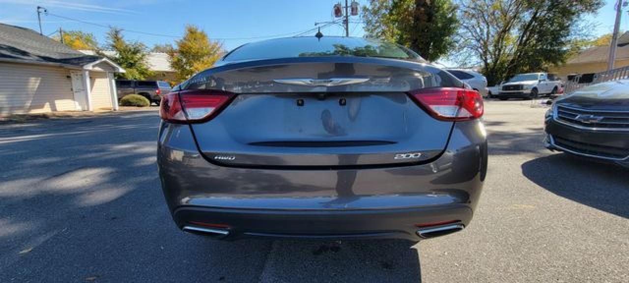 2015 Chrysler 200 S - Image 7
