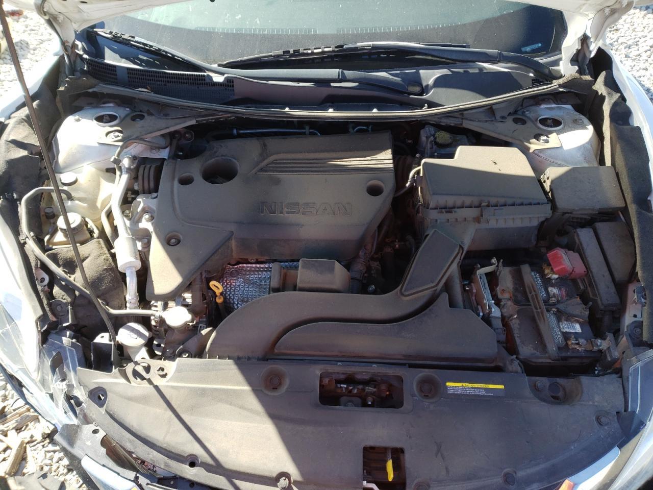 2018 Niss Altima 2.5 - Image 7