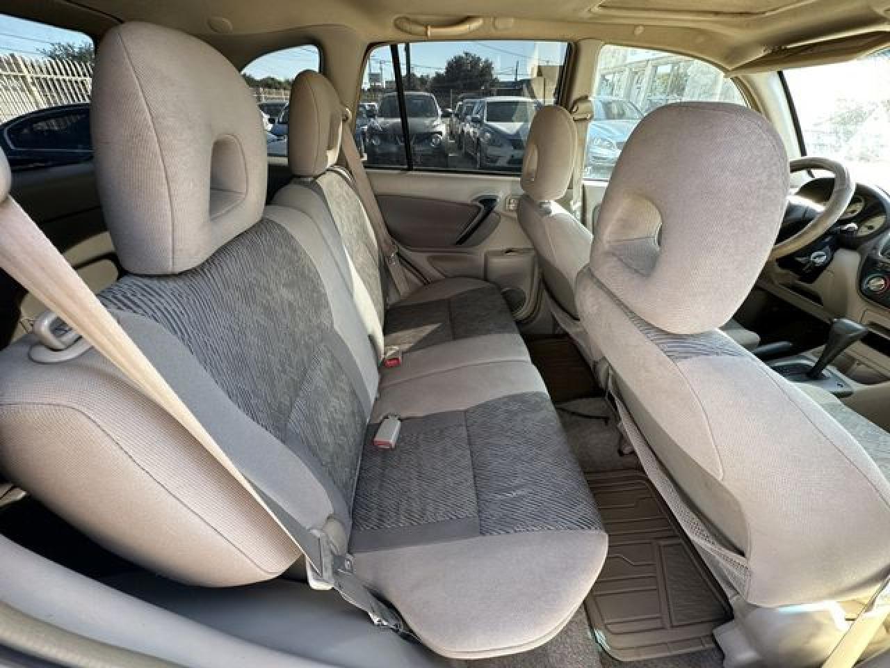 2002 Toyota Rav4 - Фото 7