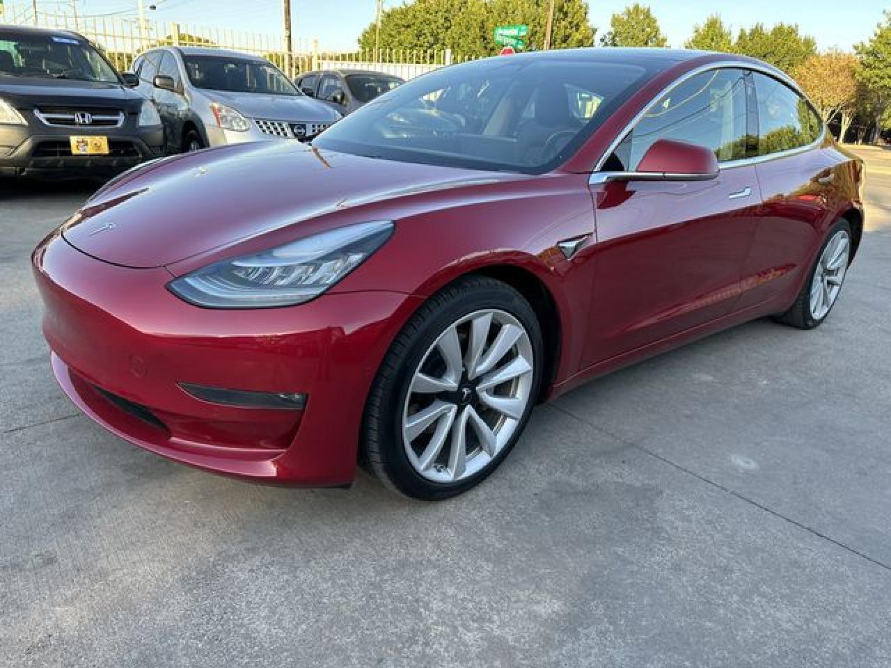 2018 Tesla Model 3 - Фото 2
