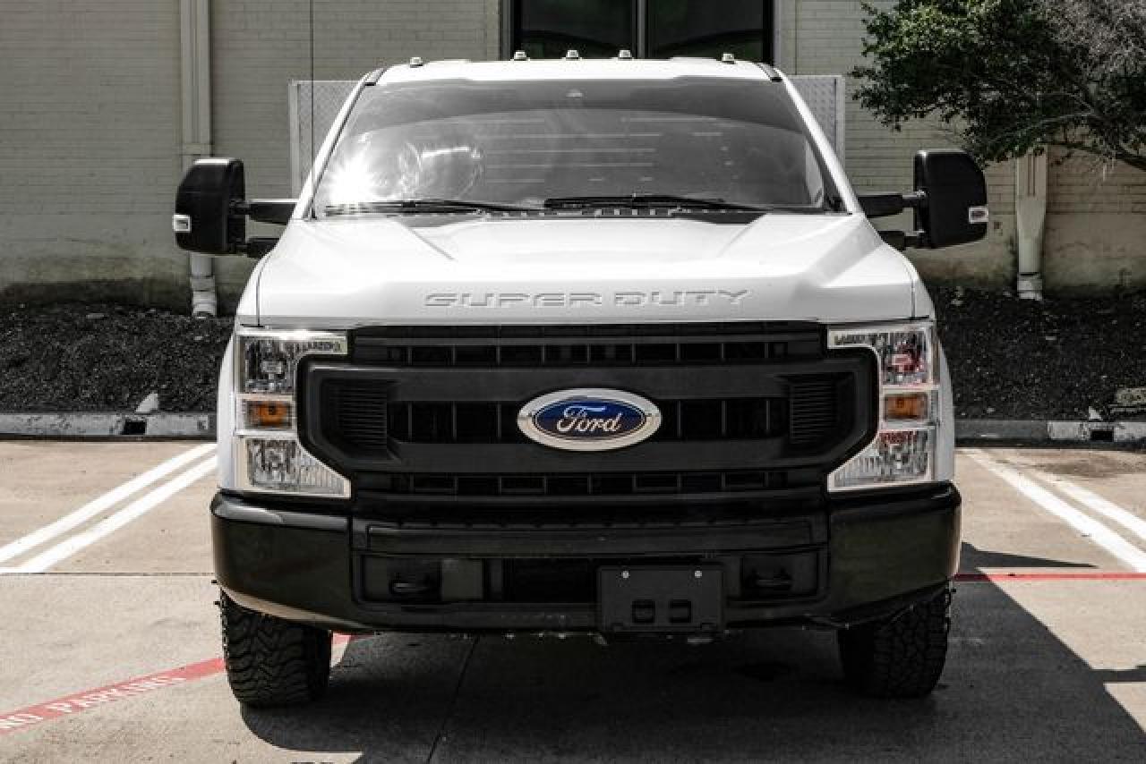 2020 Ford F350 Super Duty - Фото 3