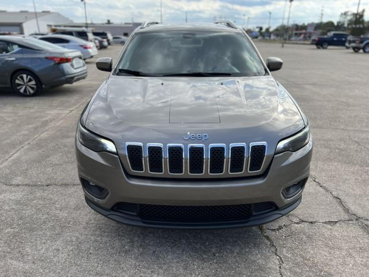 2019 Jeep Cherokee Latitude Plus - Фото 5