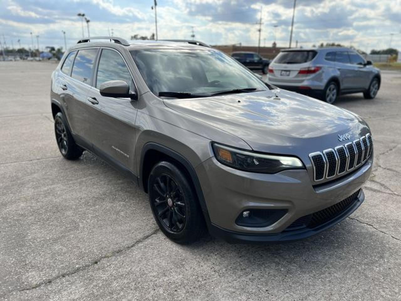 2019 Jeep Cherokee Latitude Plus - Фото 4