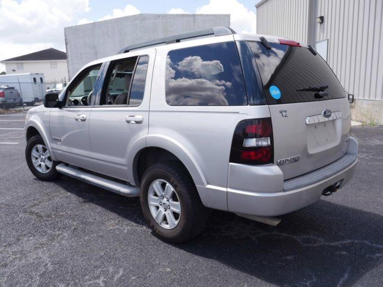 2007 Ford Explorer Xlt - Фото 7