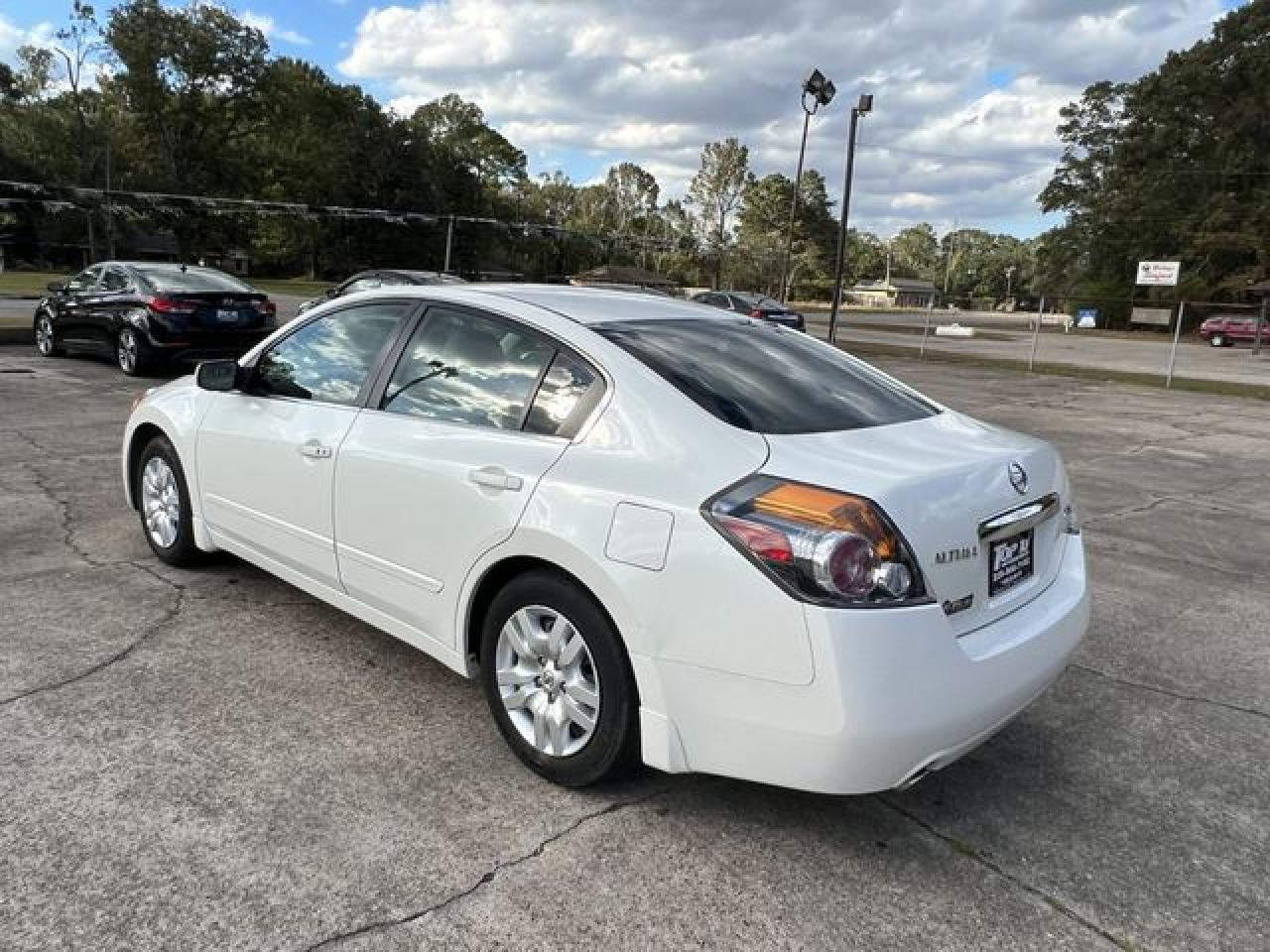 2012 Nissan Altima Base - Фото 2