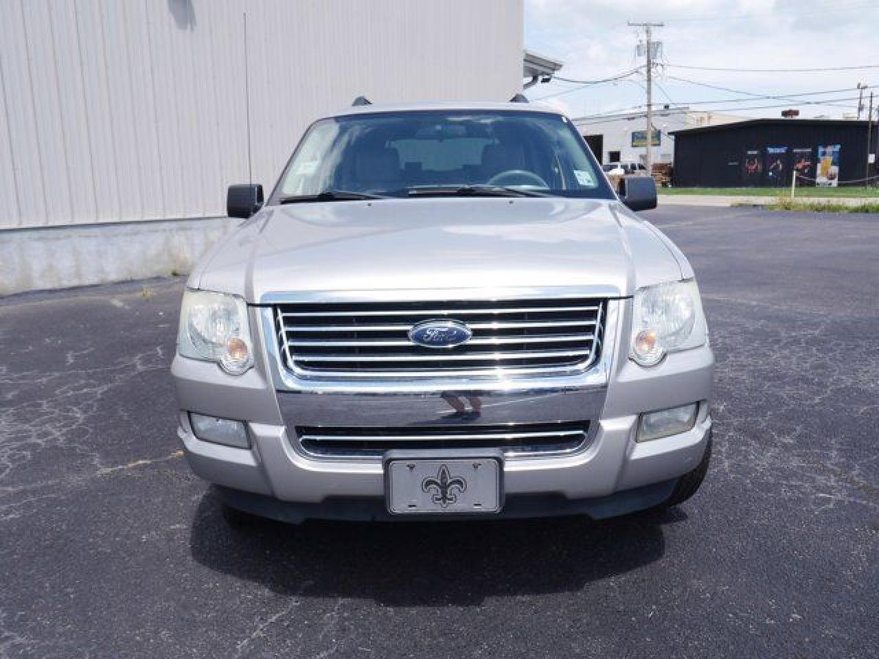 2007 Ford Explorer Xlt - Фото 2