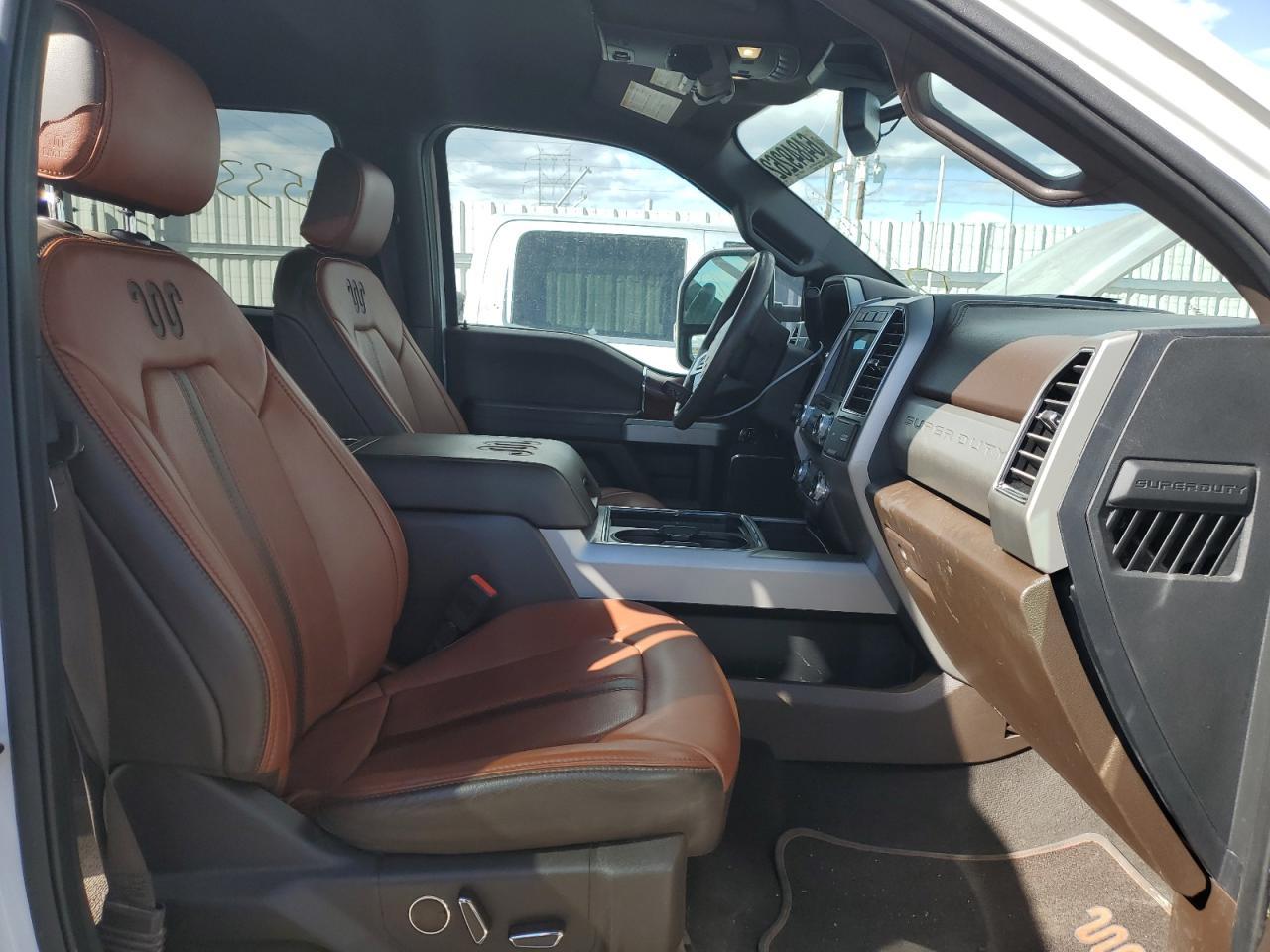 2020 Ford F250 Super Duty - Фото 5
