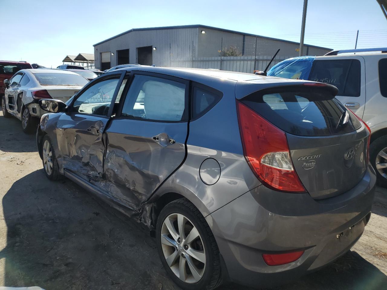 2014 Hyundai Accent Gls - Фото 3