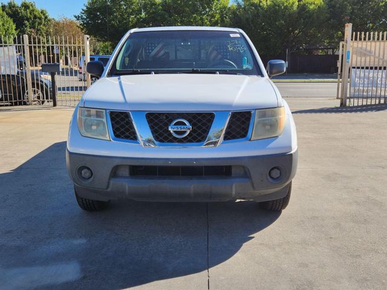 2007 Nissan Frontier King Cab Xe - Фото 5