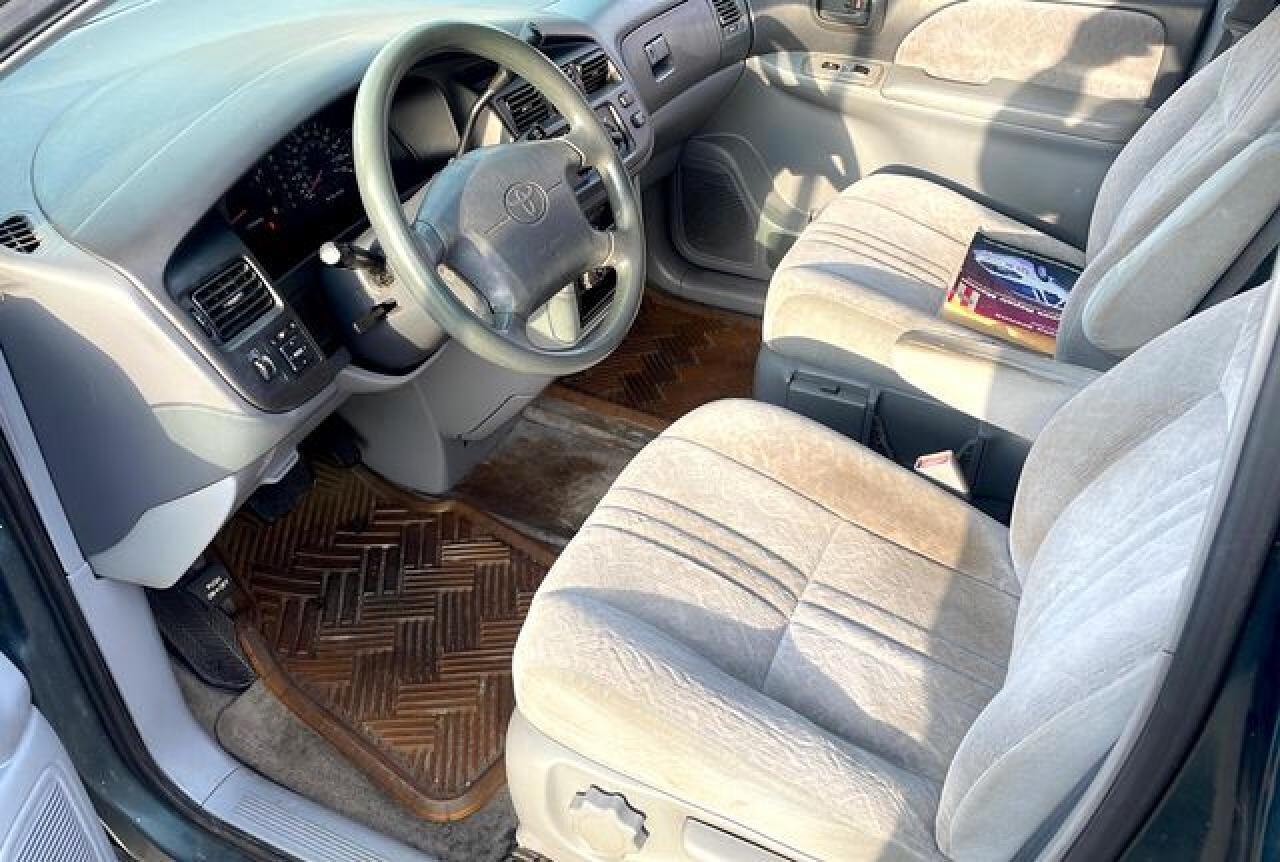 1998 Toyota Sienna Le - Фото 7