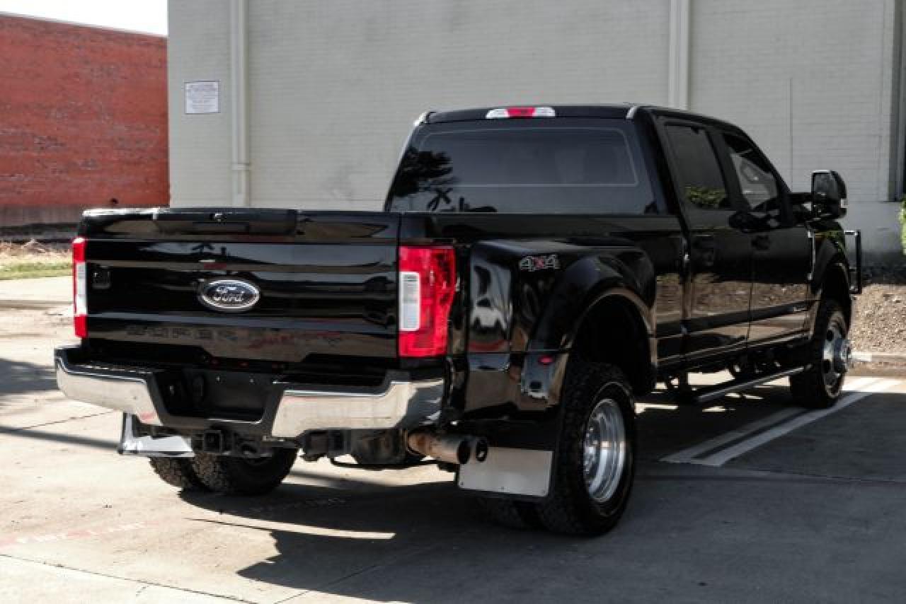 2017 Ford F350 Super Duty - Фото 6