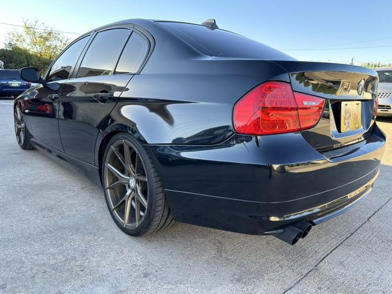 2009 BMW 328 I - Image 3