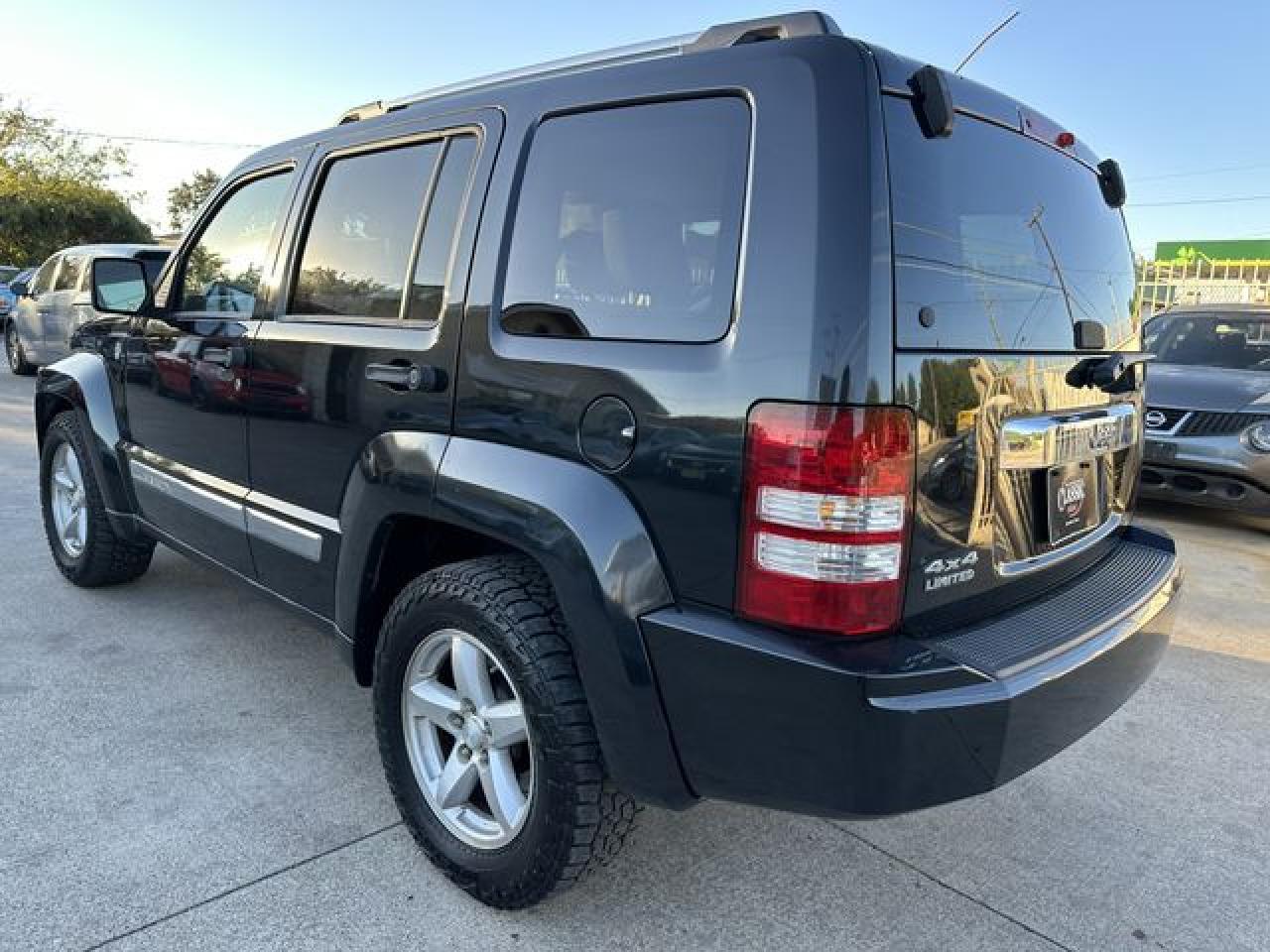 2009 Jeep Liberty Limited - Фото 2