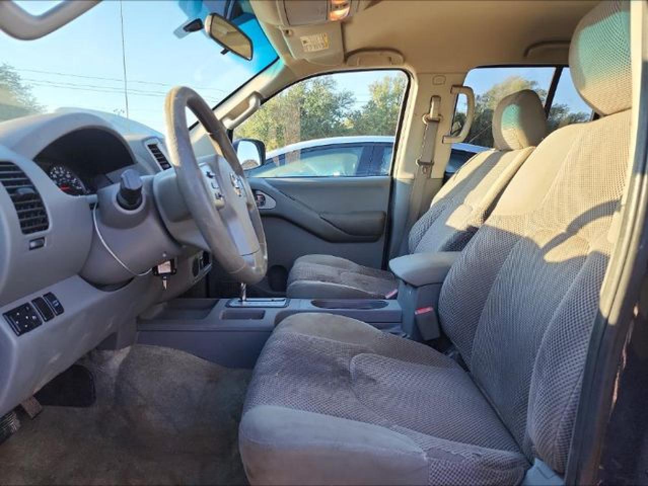 2014 Nissan Frontier S - Фото 6