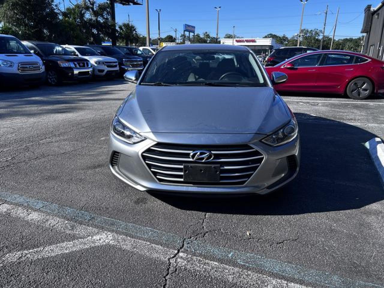 2017 Hyundai Elantra Se - Фото 2