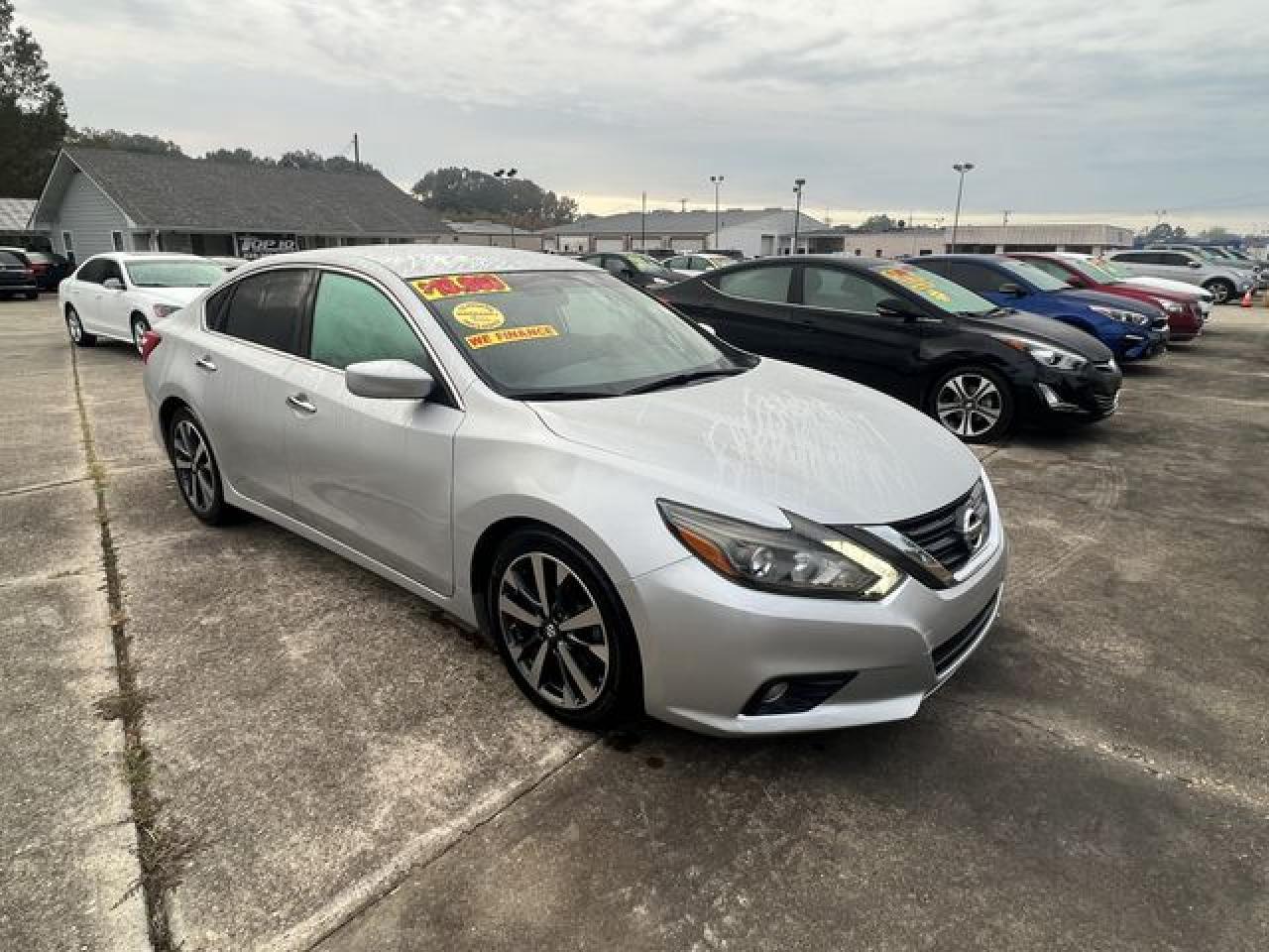 2017 Nissan Altima 3.5Sl - Image 4