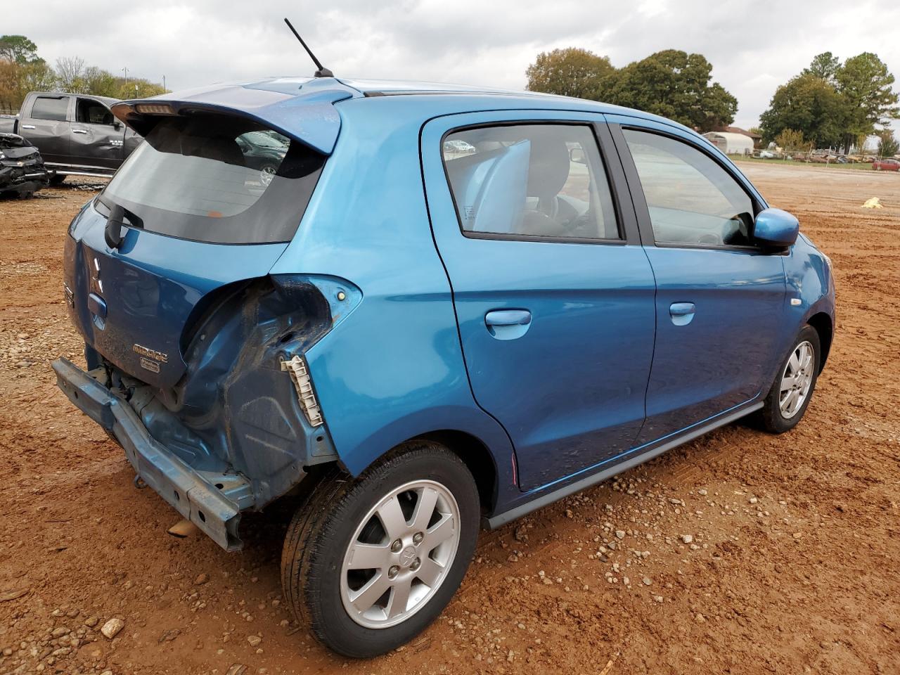 2015 Mitsubishi Mirage Es - Фото 4