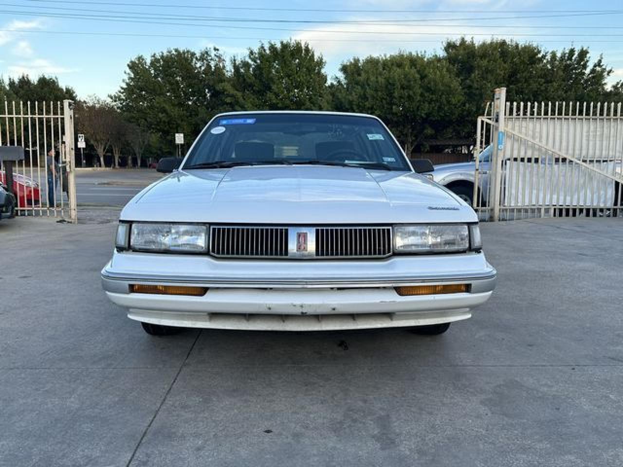 1994 Oldsmobile Cutlass Ciera S - Image 4