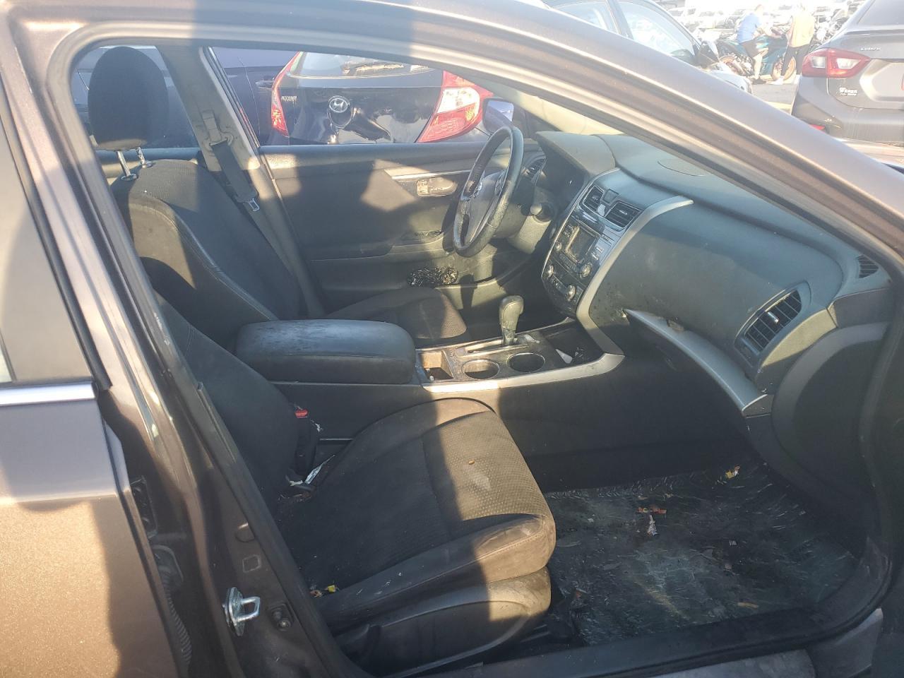 2014 Nissan Altima 2.5 - Image 5