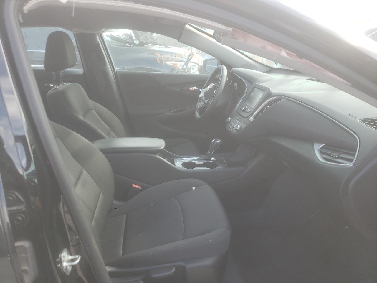 2018 Chevrolet Malibu Ls - Фото 5