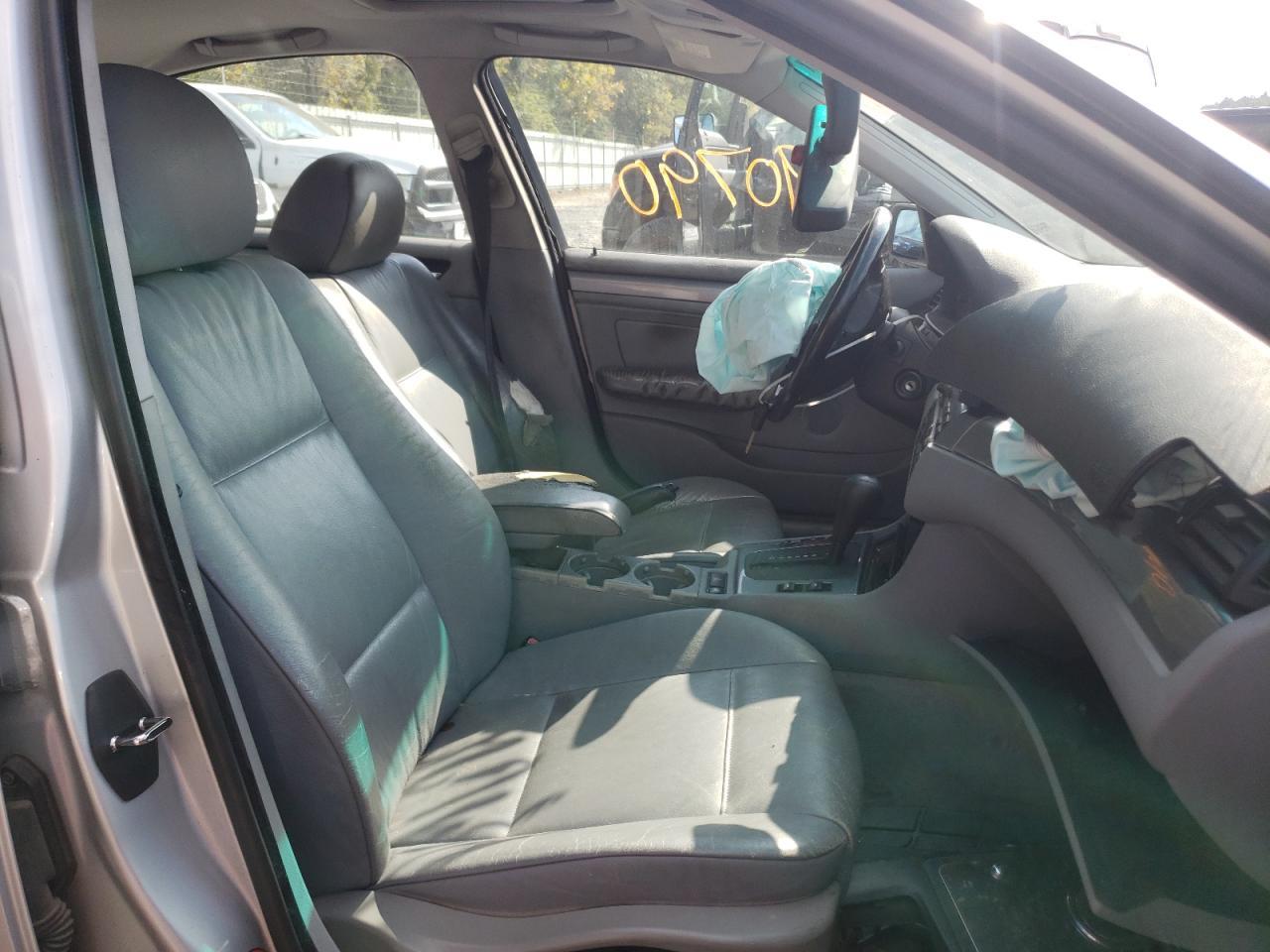 1999 BMW 323 I Automatic - Image 5