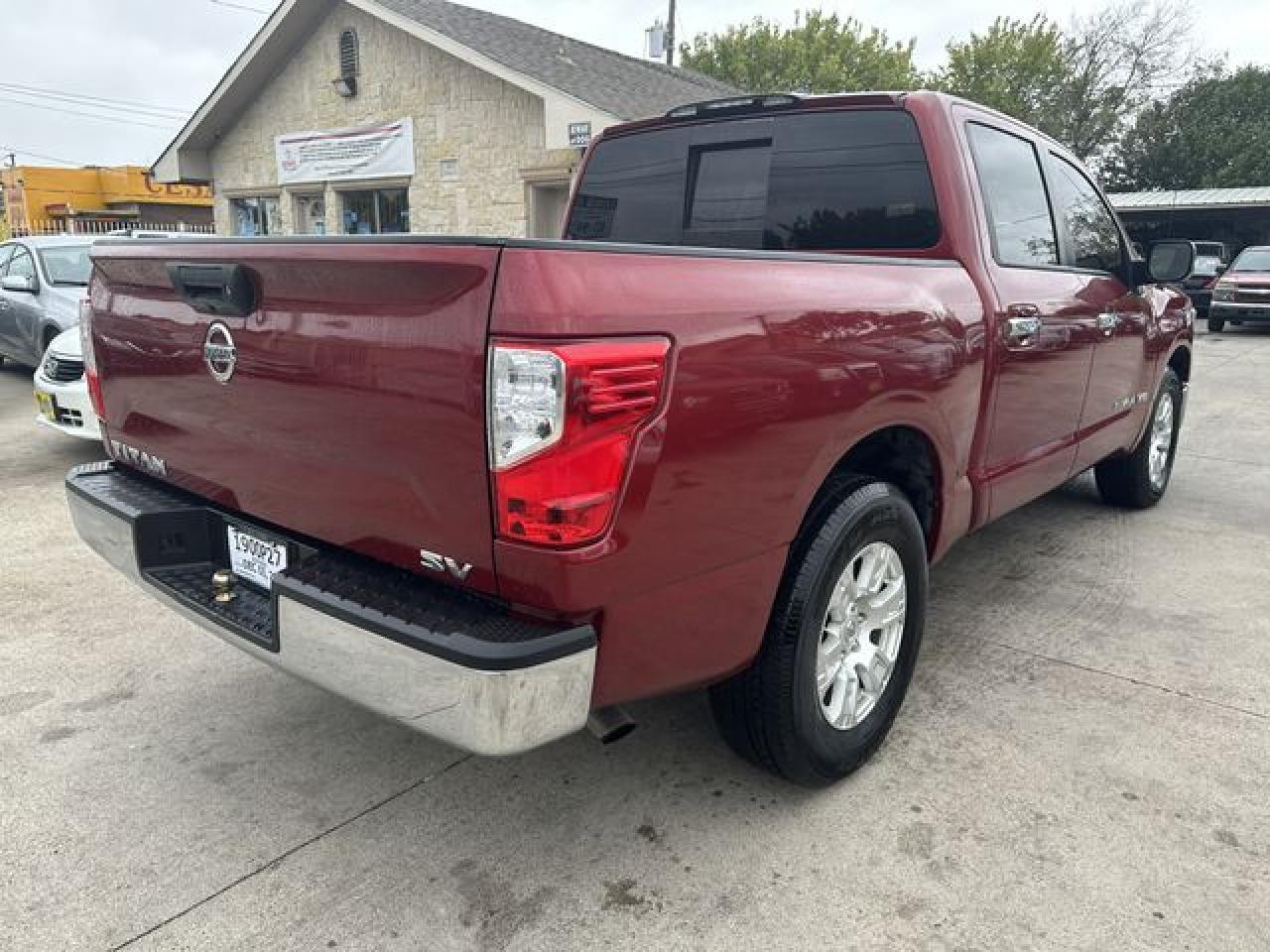 2019 Nissan Titan S - Фото 3
