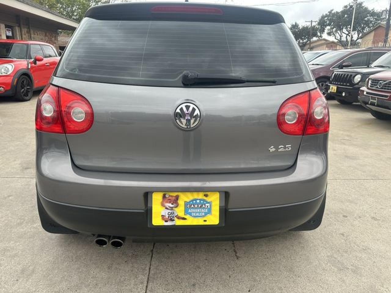 2009 Volkswagen Rabbit - Фото 2