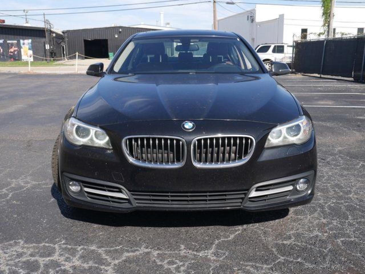 2016 BMW 528 I - Фото 2