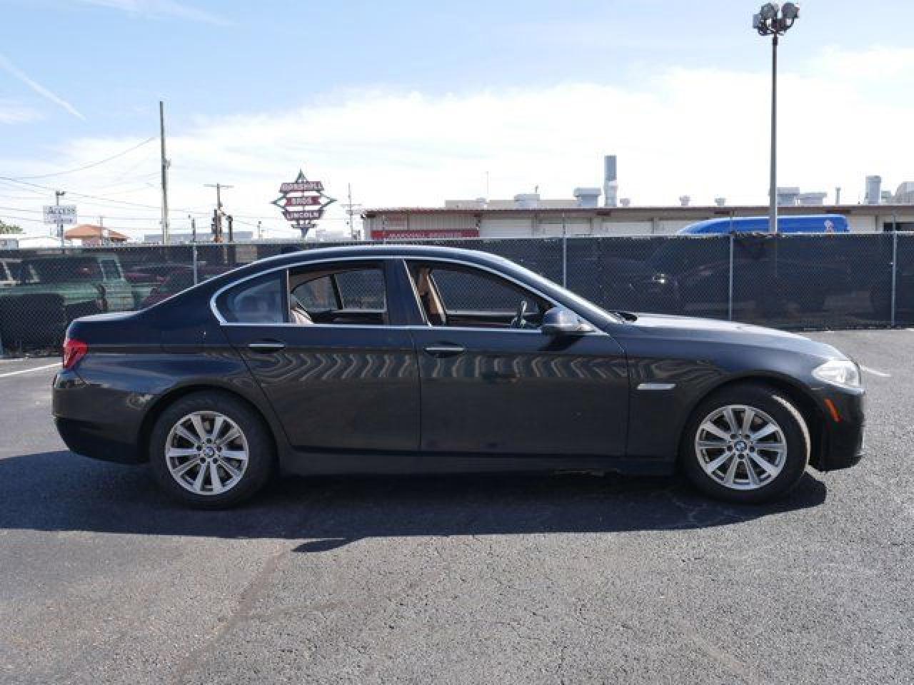 2016 BMW 528 I - Фото 4