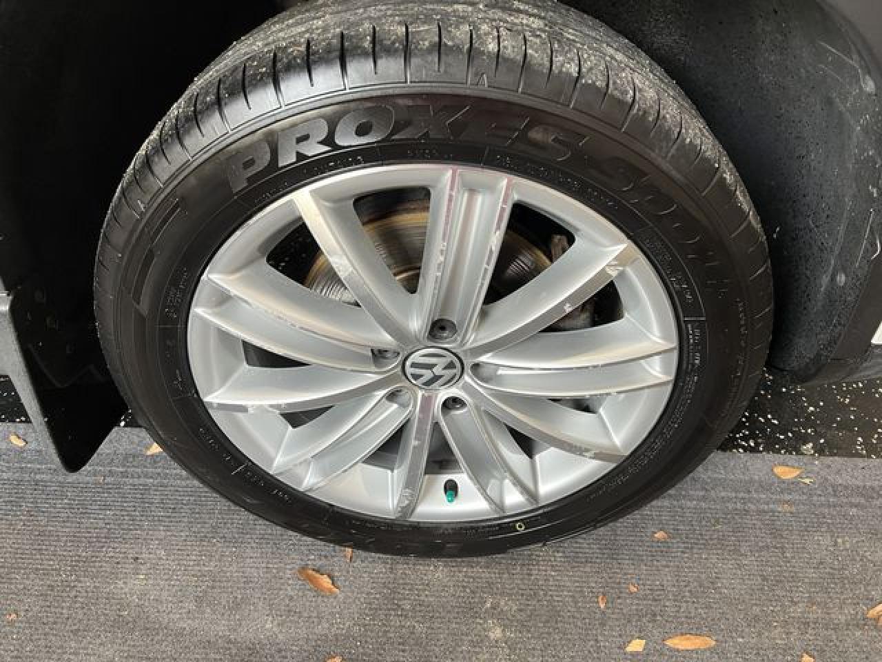 2013 Volkswagen Tiguan S - Image 4