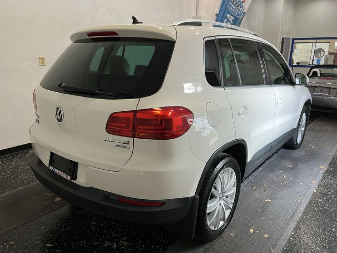 2013 Volkswagen Tiguan S - Image 5