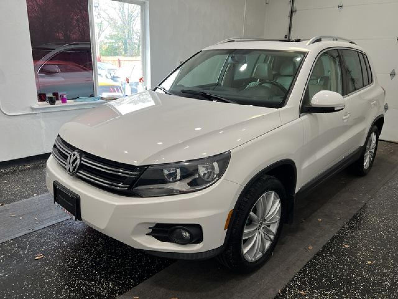 2013 Volkswagen Tiguan S - Image 3