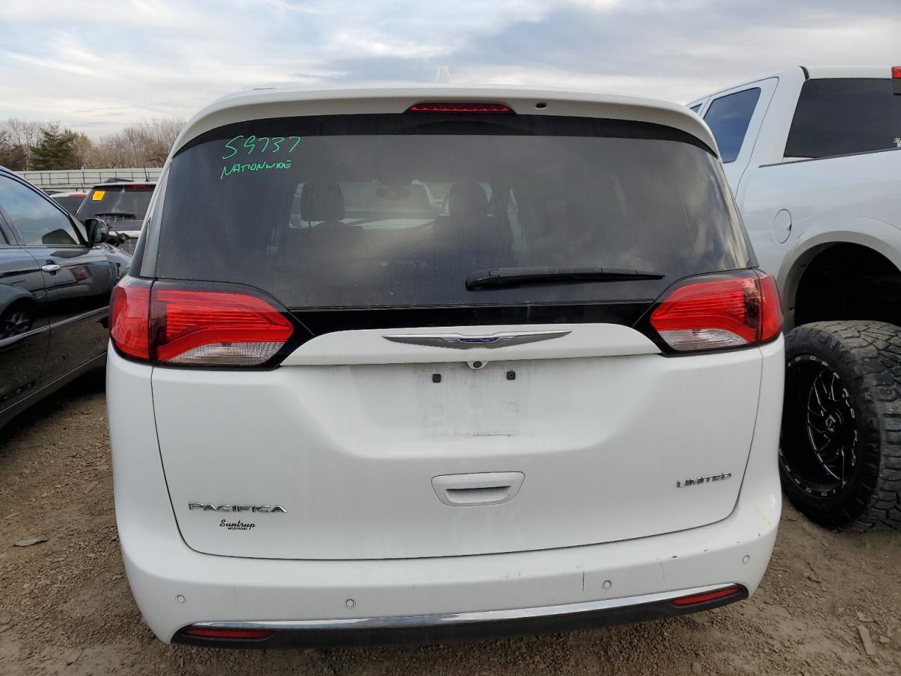 2020 Chrysler Pacifica Limited - Image 6