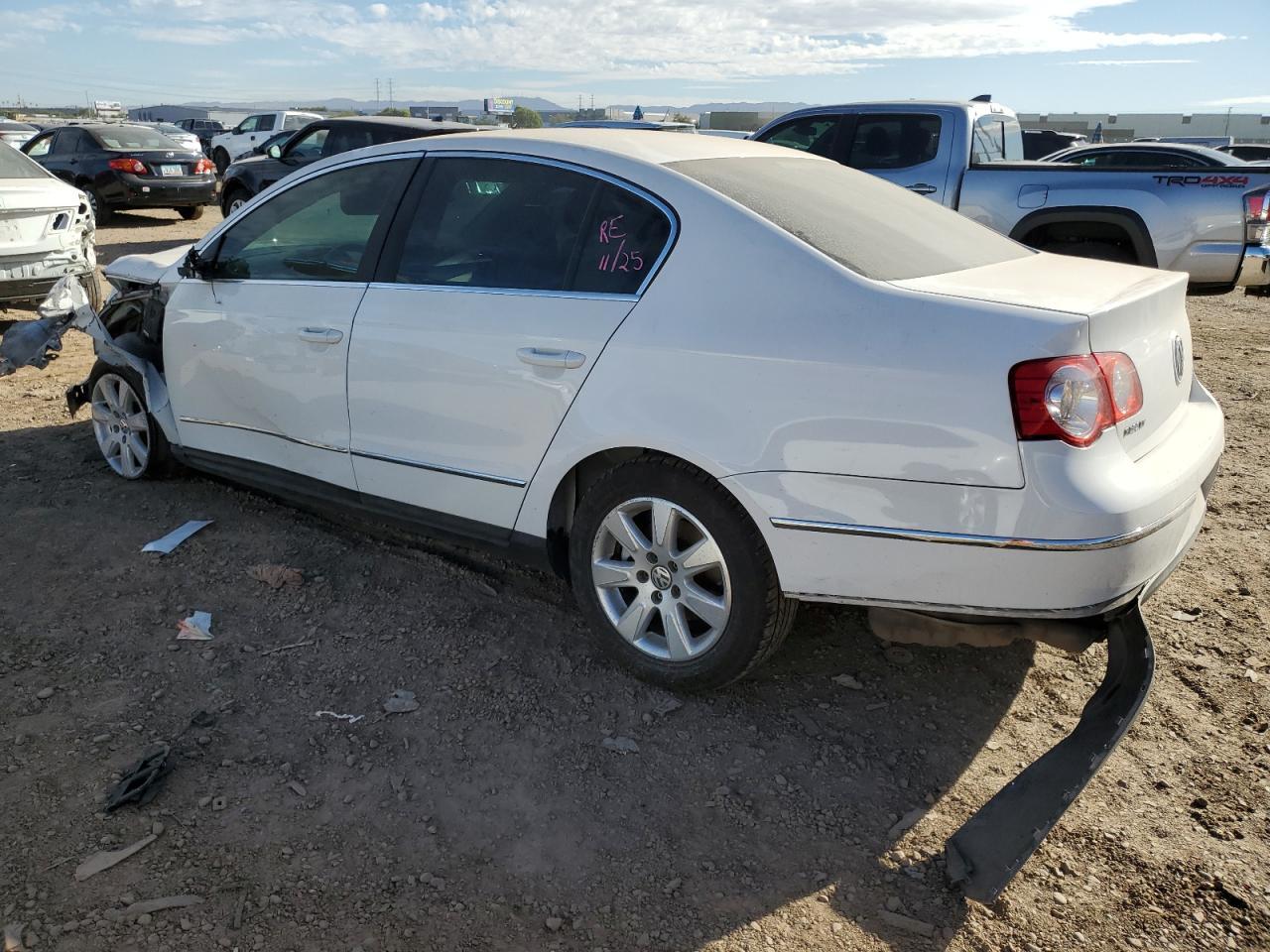 2007 Volkswagen Passat 2.0T - Фото 2