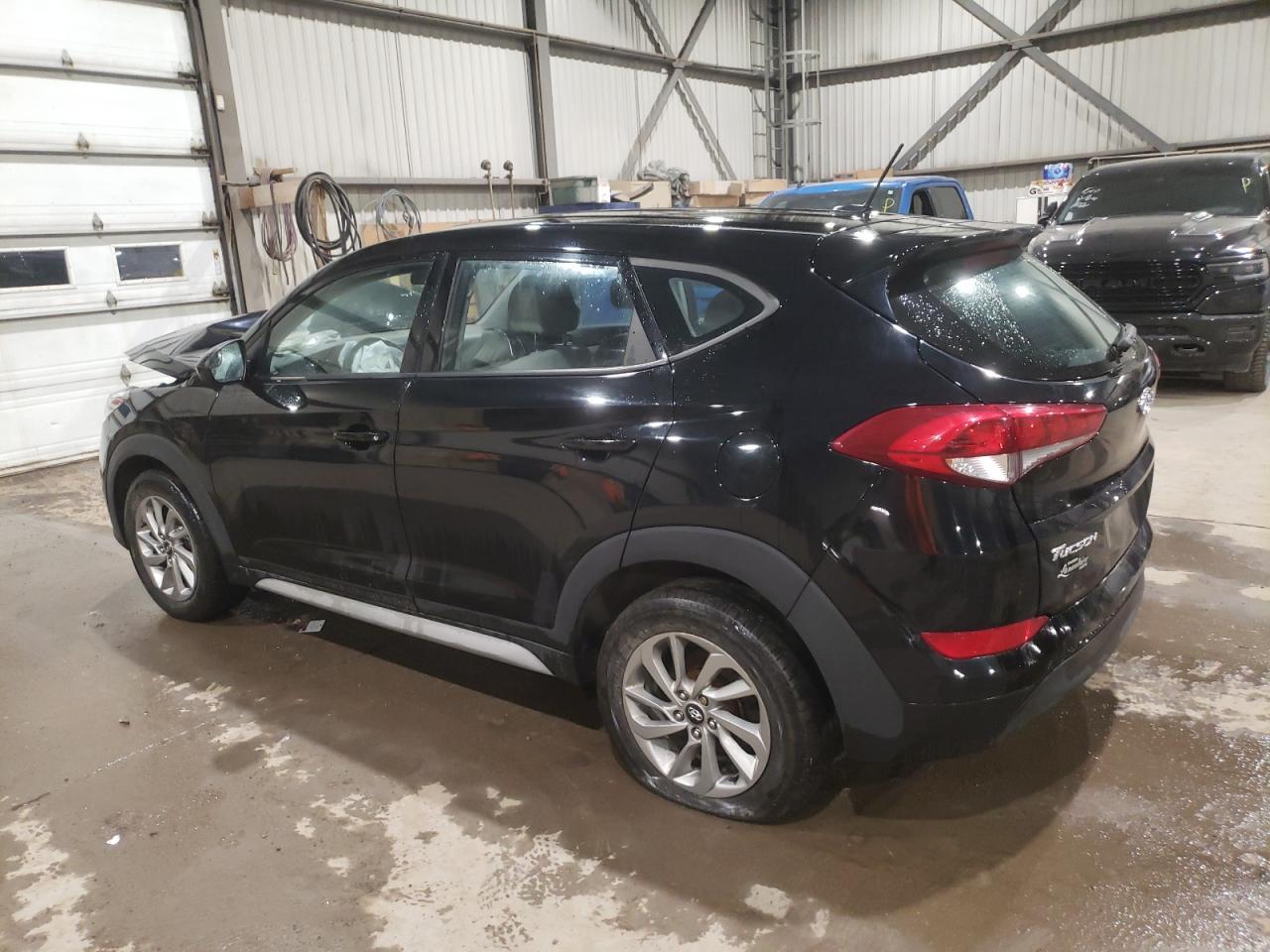 2017 Hyundai Tucson Se - Фото 2