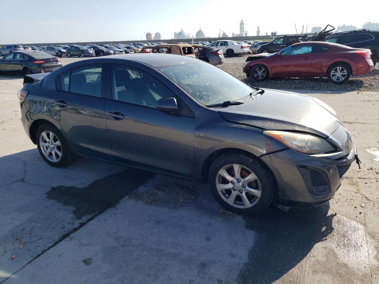 2011 Mazda 3 I - Image 4