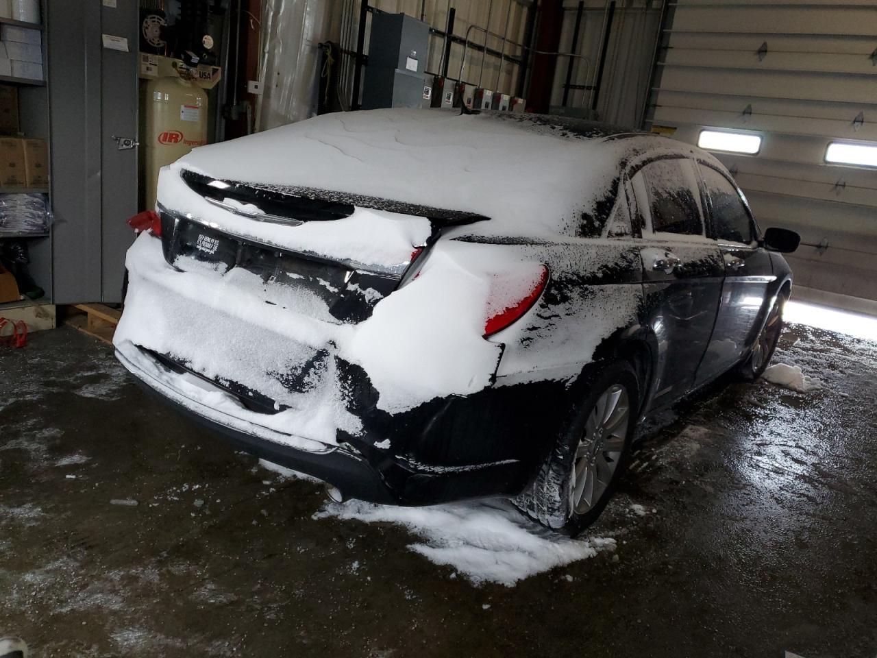 2014 Chrysler 200 Limited - Фото 3